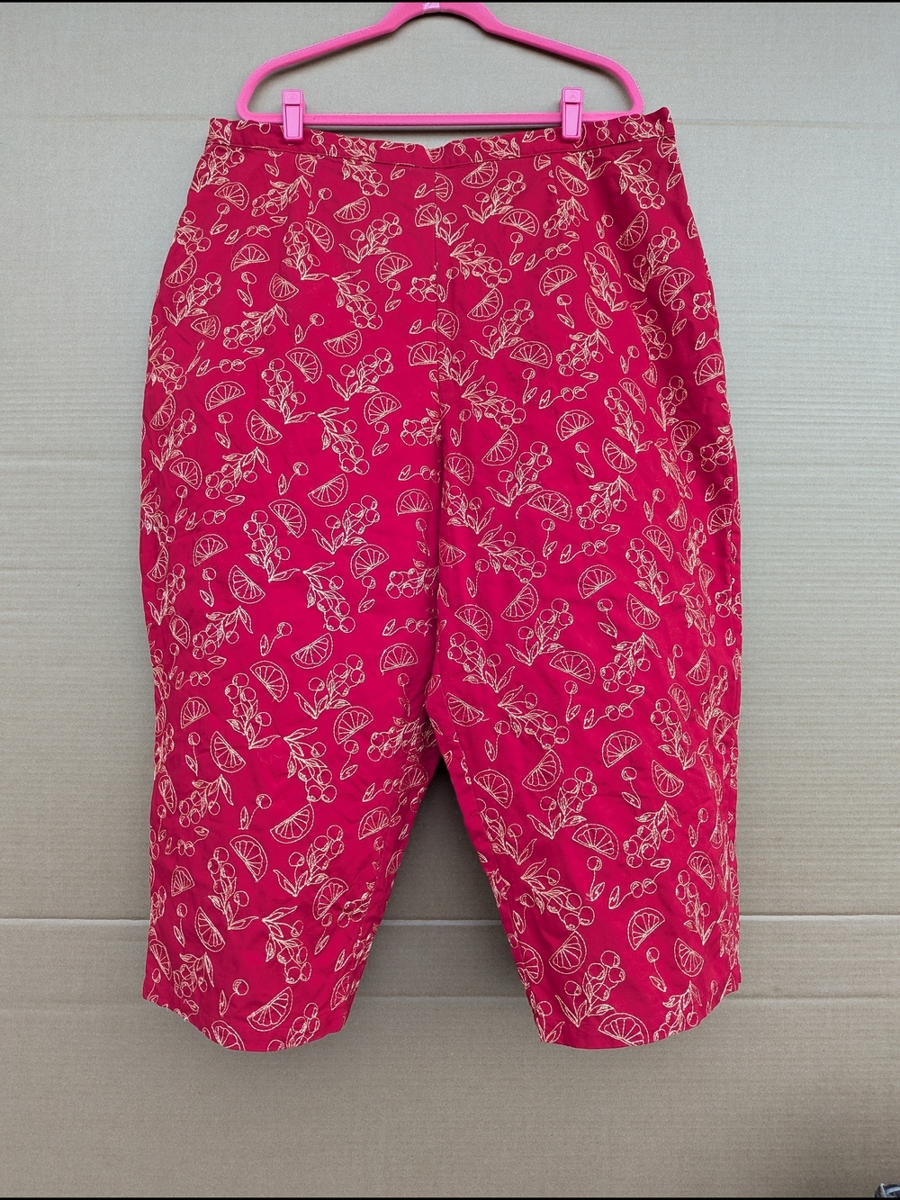 Karen Scott Sport Red Embroidered Citrus Cherry Capris Plus Size 3X Women's